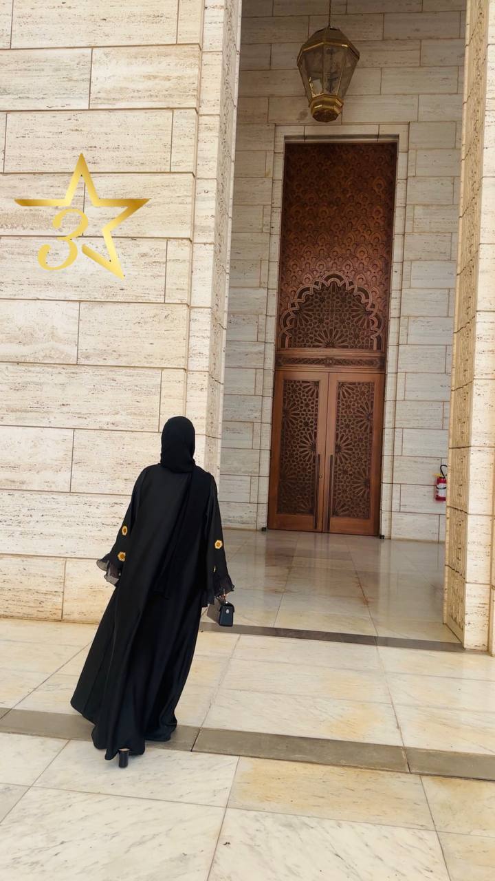 عباية أزهار الشمس